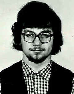 Peale kooli t��tasin aknapesijana.